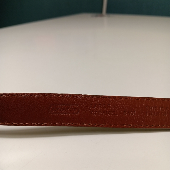 Coach belt Womens Large Carmel Leather Slim Brass Buckle Italy Designer - Picture 2 of 9